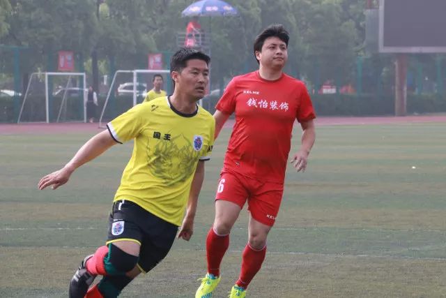 差不多得了…字母：已在雄鹿效力13年 希望未来还能在这打很久